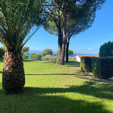 Appartement Polytimi *