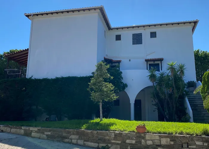 Polytimi * 圣帕拉斯凯维