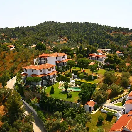 アパート Polytimi *